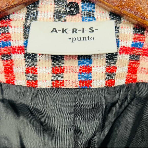 Akris Punto Tweed Plaid Jacket · Boxy Tailored Silhouette - Picture 8 of 16